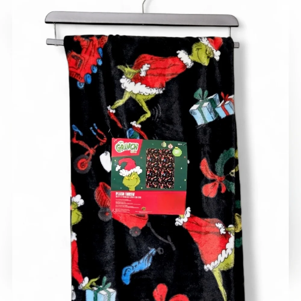 The Grinch cozy up